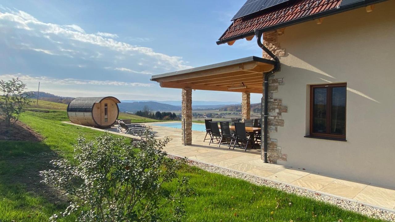 Landvilla Sinelia Premium Dietersdorf am Gnasbach ภายนอก รูปภาพ